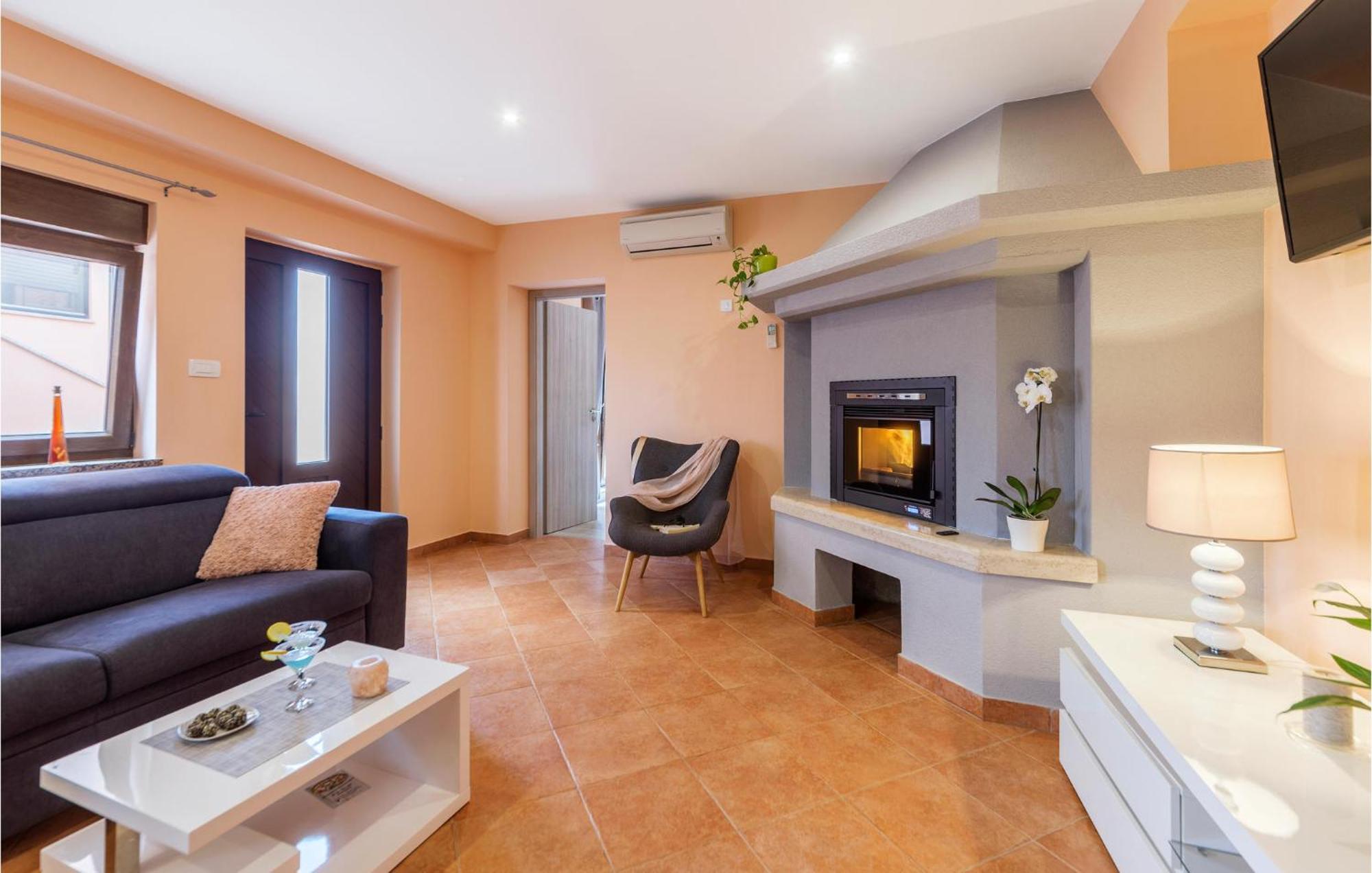 1 Bedroom Stunning Apartment In PUY מראה חיצוני תמונה